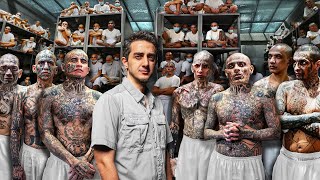 世界で最も危険な刑務所に入る: CECOT (最悪の悪魔がここに収監)