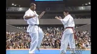 極真会館　第７回世界大会　準々決勝 (3/5) (7th Kyokushin Karate World Cup 1999 - 3/5)