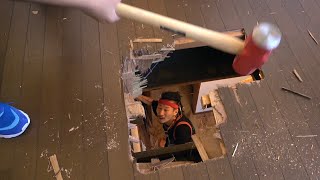 友達の実家の1階と2階に穴開けて繋げてみたI made a hole in the floor of my friend's house and connected it【ドッキリ】